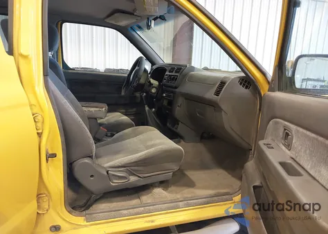 2000 Nissan Frontier Se-V6/Xe-V6 from USA, damaged, VIN 1N6ED27YXYC403136